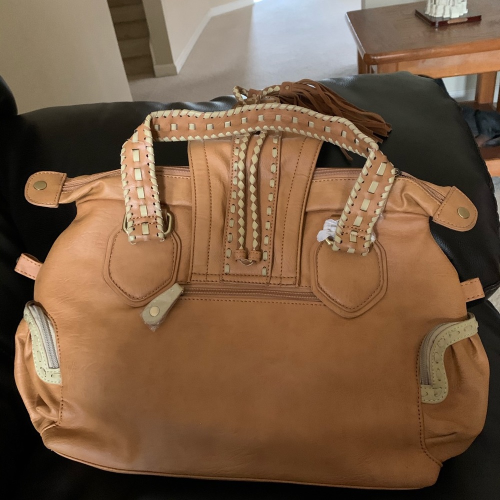 Hand bag